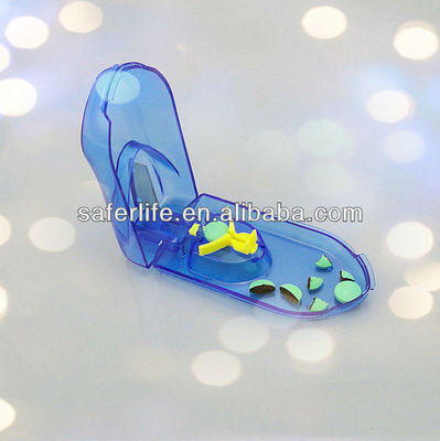 2018 hot sale ----Promotion gift Pill Tablet Cutter Splitter Divide Storage Medicine