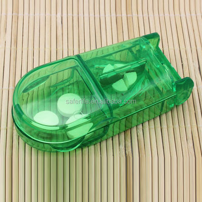 2018 hot sale ----Promotion gift Pill Tablet Cutter Splitter Divide Storage Medicine