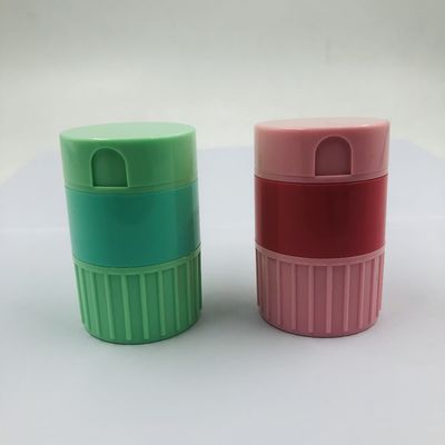 Medical Supplies Mini Pill Cutter And Crusher Grinder For Small Large Pills 6.3x4.2cm